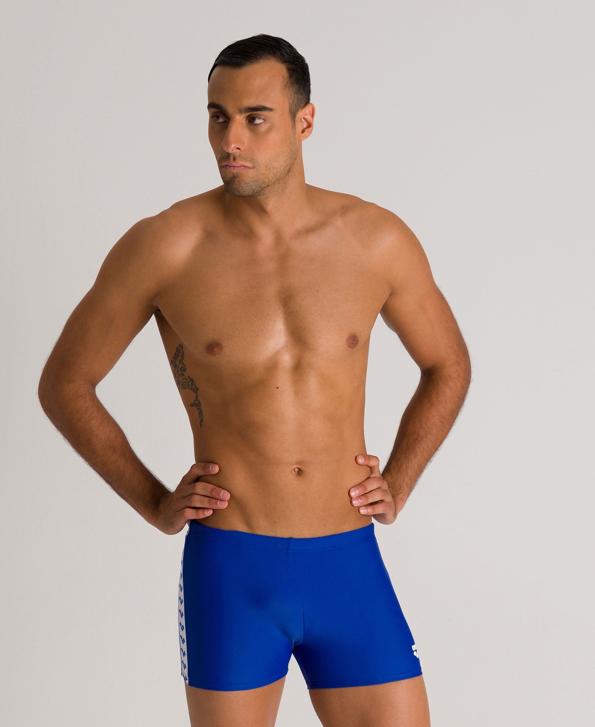 MEN TEAM FIT SHORT ROYAL